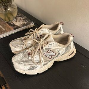 New Balance tennis shoes size 7.5